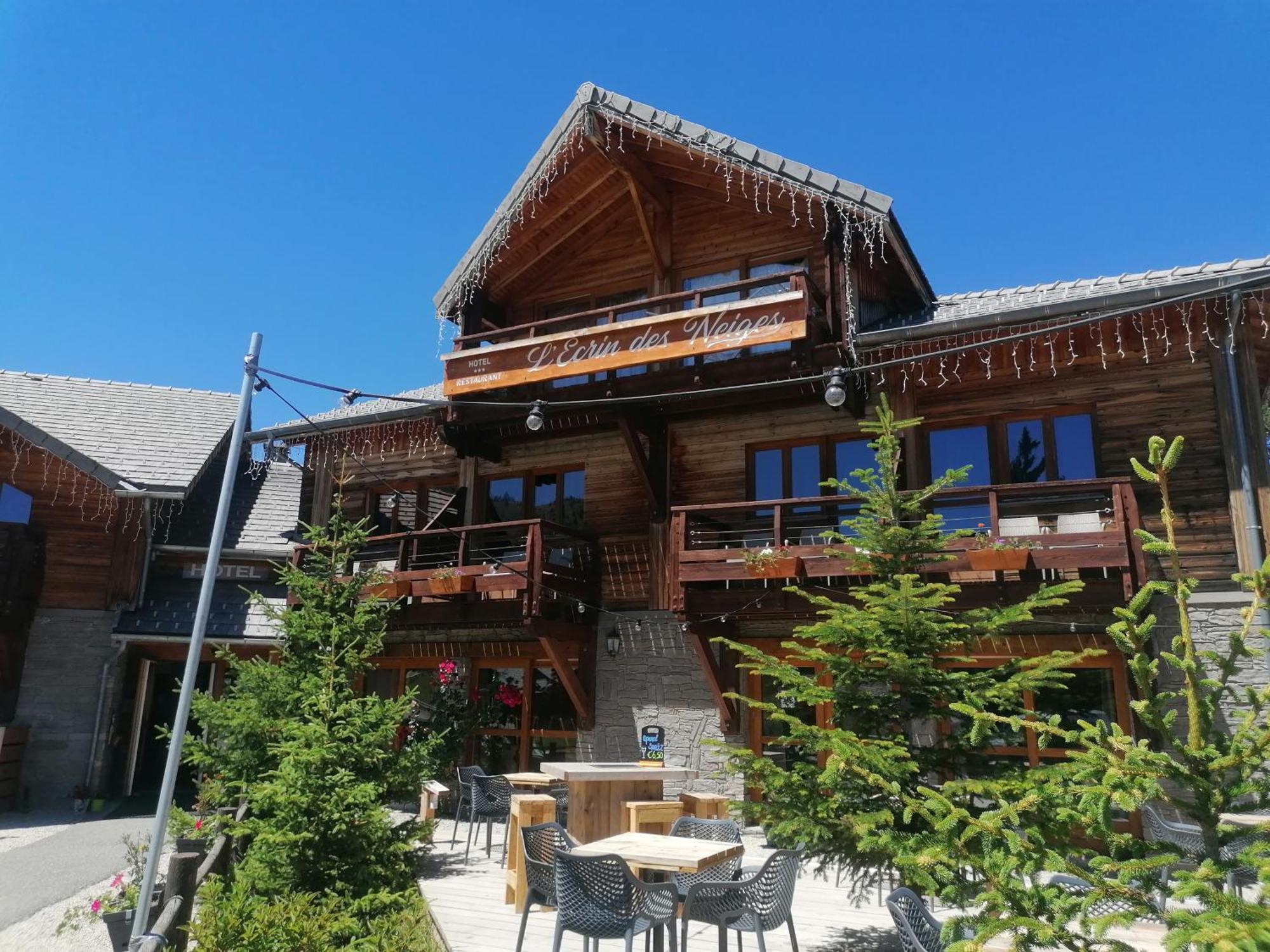 Sunweb Hotel L'Ecrin Des Neiges ラ・ジュー・デュ・ルー エクステリア 写真